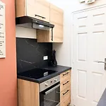 Maison 2 Avec Bureau - Proche Gare Apartment *