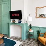 Maison 2 Avec Bureau - Proche Gare Apartment