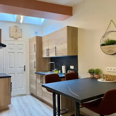 Apartment Maison 2 Avec Bureau - Proche Gare *