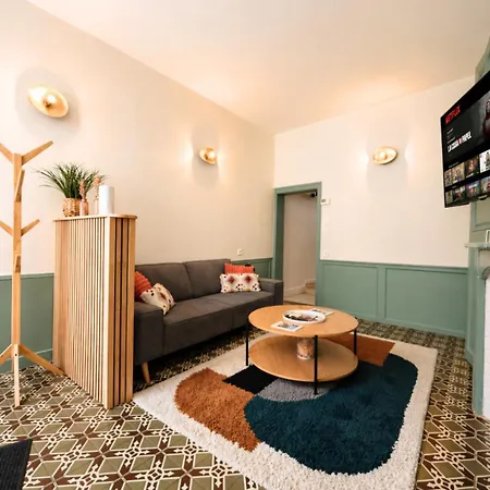 Maison 2 Avec Bureau - Proche Gare Apartment *