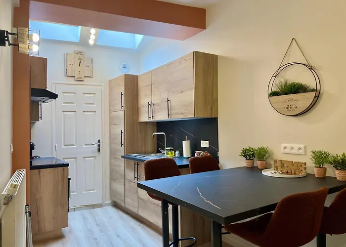 Appartement Maison 2 Avec Bureau - Proche Gare *