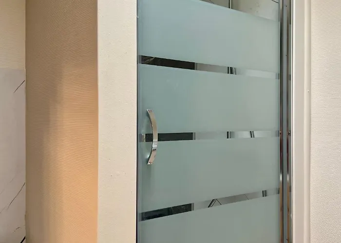 Appartement Maison 2 Avec Bureau - Proche Gare *